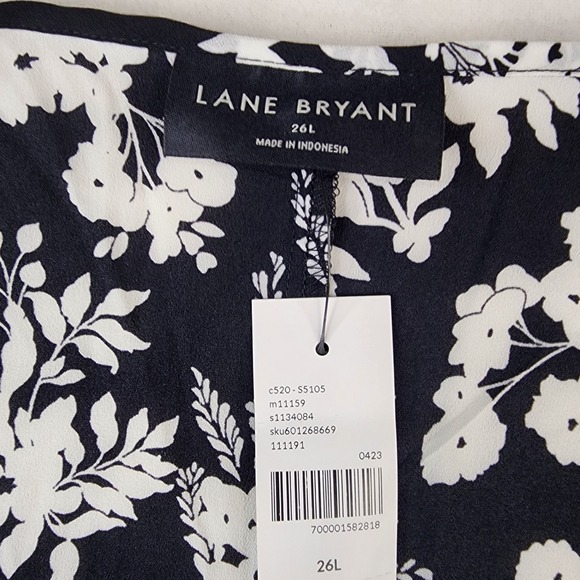 NEW Lane Bryant Top Womens 26 L Black White Floral Short Sleeve Blouse Office‎ - Picture 3 of 11